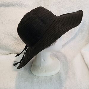 Liz Claiborne Hat  